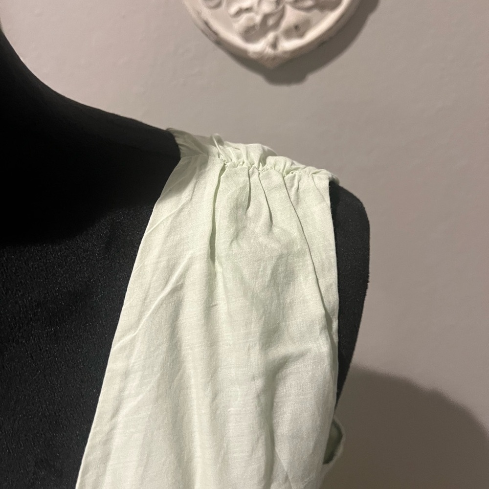 Banana republic very light green maxi dress - Picture 6 of 10